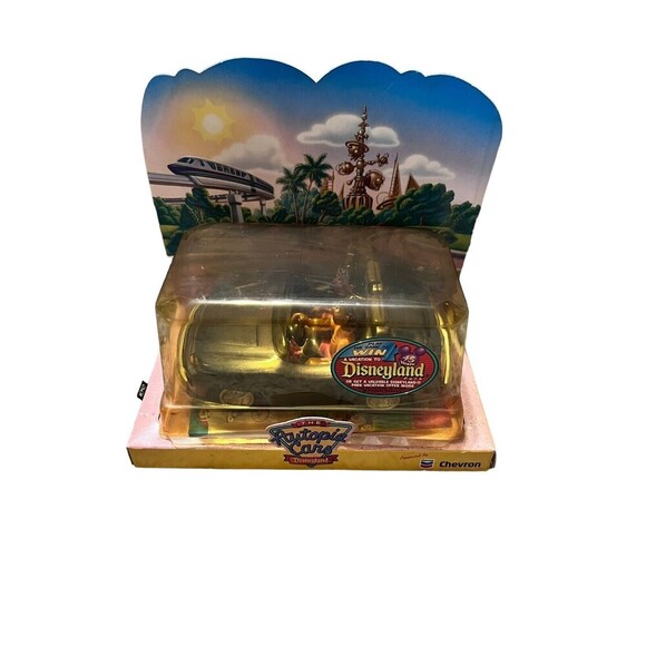 The Chevron Cars Autopia Cars Disneyland Retired - Stickers & Postcard Incl 2000 - Picture 1 of 6